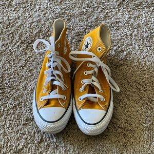 Yellow converse